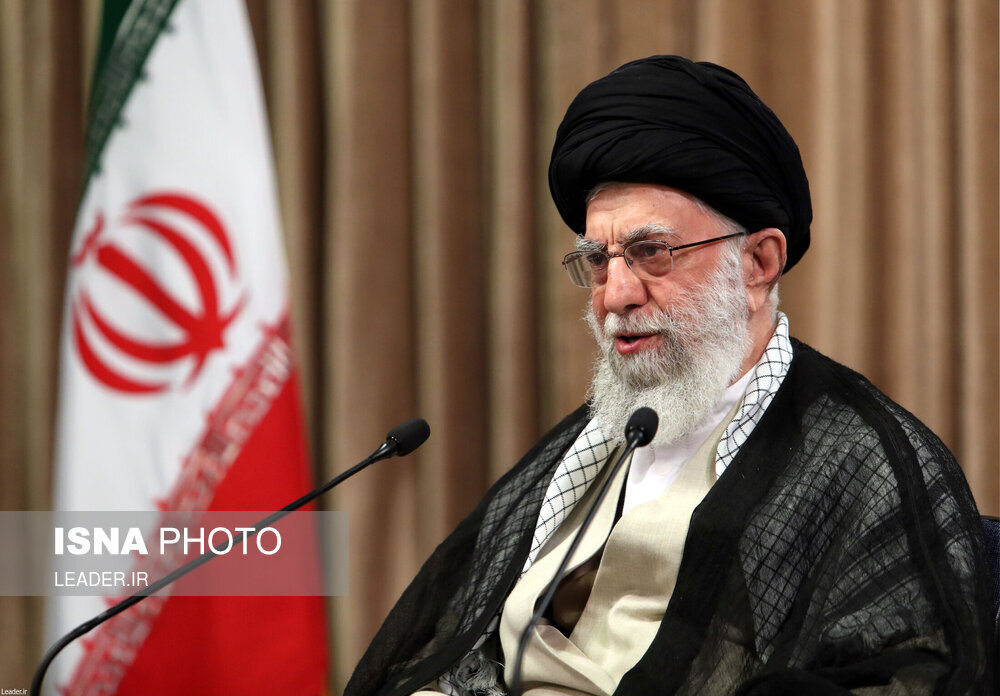 «اگر خانواده شهدا نبودند این عمامه سر ما نبود»