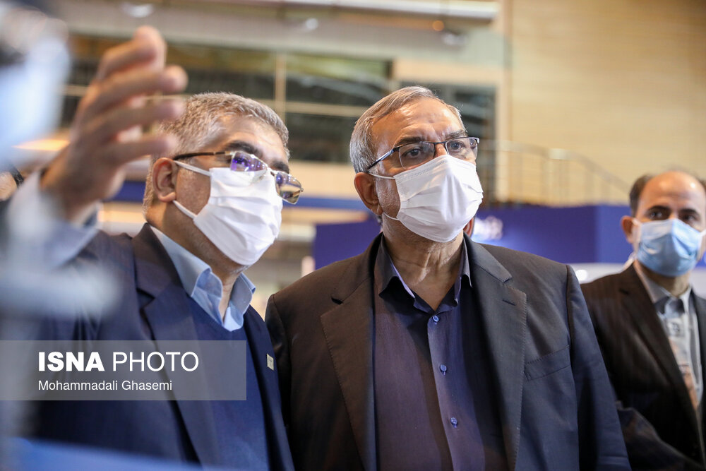 وزیر بهداشت: مطالعات درباره ضرورت دز چهارم واکسن کرونا هنوز بی‌پاسخ است