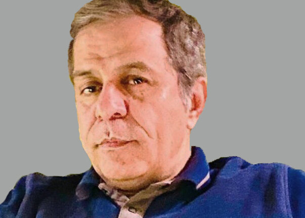 سرفه قناری و سکته کلمات؛ داستان انزوایی خود خواسته استاد حکیمی