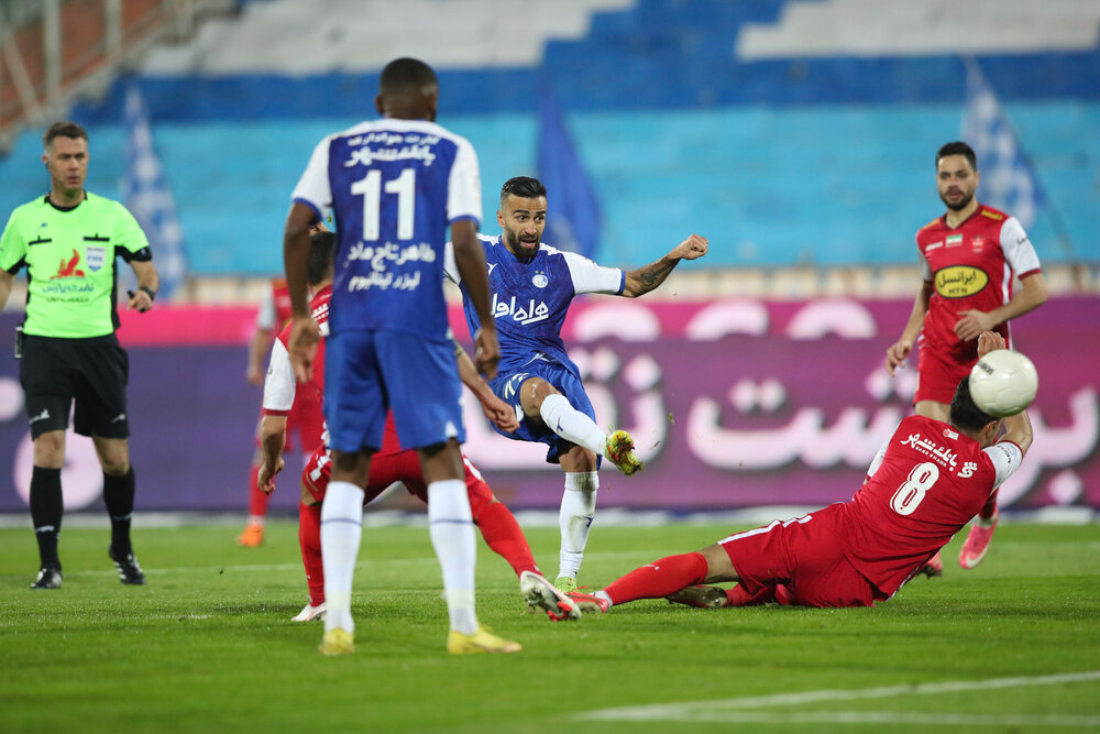 عکس  ارسلان مطهری;  गितारी कह जाई होड रा बह श्क डाद!