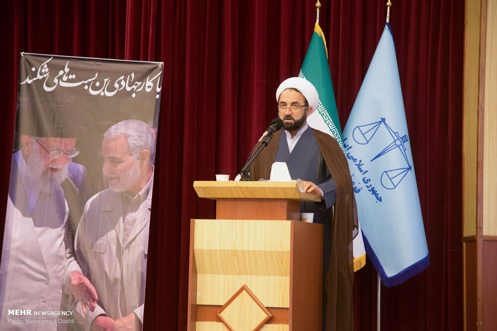 وکلا نقش برجسته ای در احقاق عدالت در جامعه برعهده دارند - خبرگزاری مهر | اخبار ایران و جهان