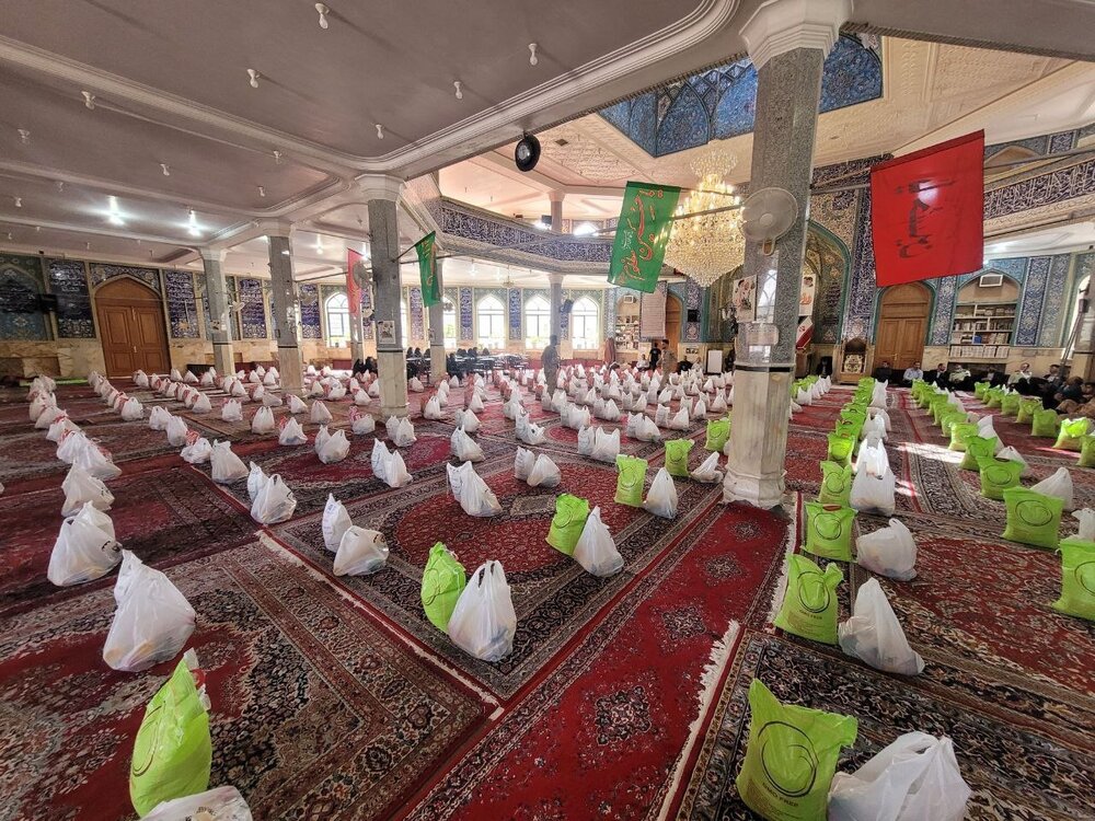 توزیع ۱۳ هزار بسته معیشتی و غذایی در بین نیازمندان خراسان جنوبی - خبرگزاری مهر | اخبار ایران و جهان