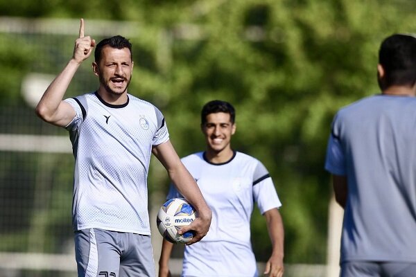 فسخ مهاجم بلند قامت با استقلال همراه با بخشش مطالبات - خبرگزاری مهر | اخبار ایران و جهان