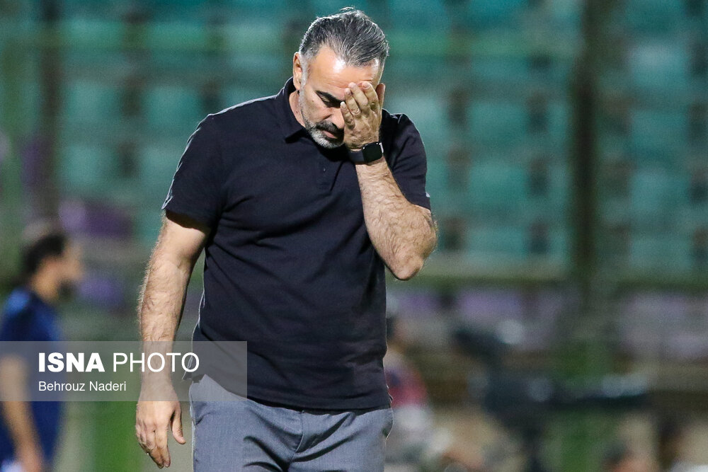 فکری: برابر تراکتور بی‌نظم حمله می‌کردیم