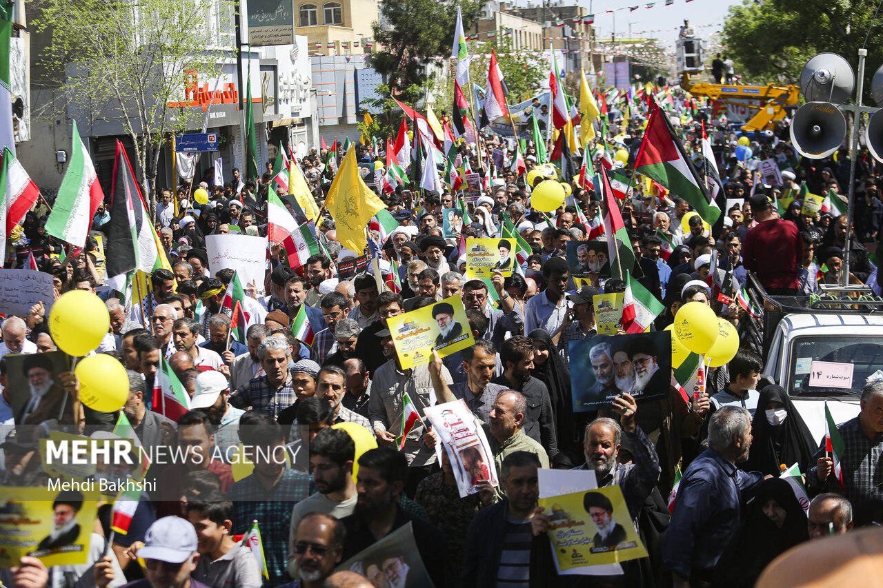 قدردانی مردم انقلابی قم از پاسخ محکم نیروهای مسلح به اسراییل غاصب - خبرگزاری مهر | اخبار ایران و جهان
