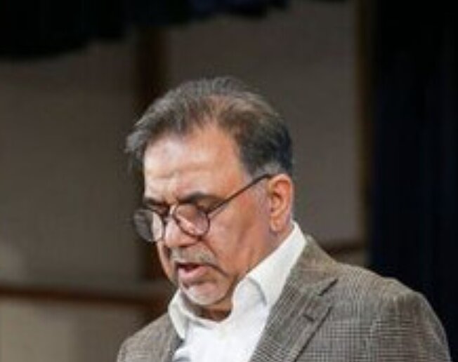 شورای نگهبان با من تماس بگیرد!