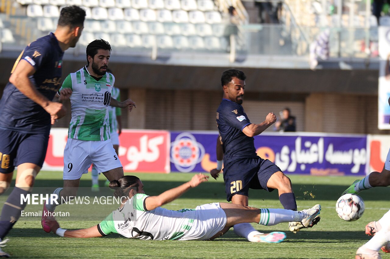 گل‌گهر در ضربات پنالتی خیبر را شکست داد - خبرگزاری مهر | اخبار ایران و جهان