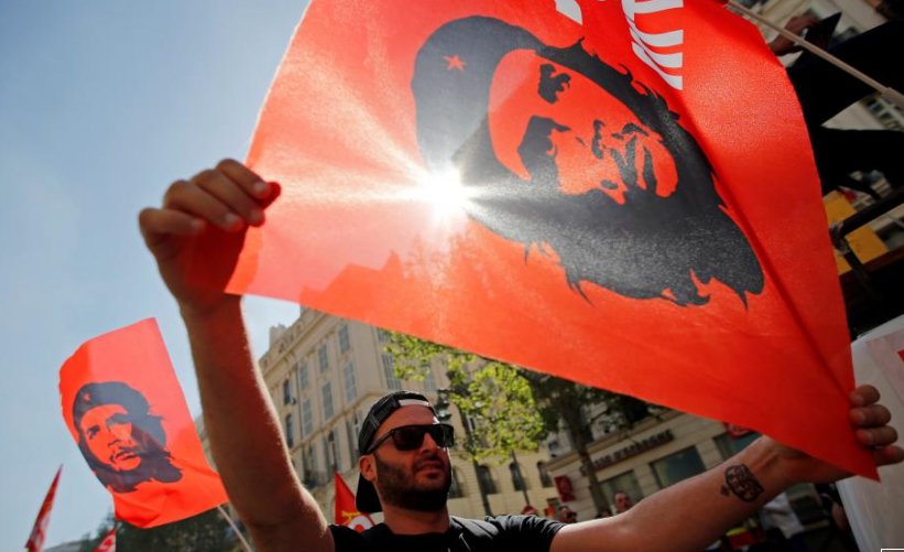 عکسی که به نماد قرن بیستم تبدیل شد